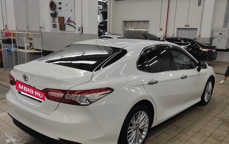 Toyota Camry, 2020 год, 2 980 000 рублей, 2 фотография