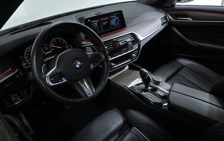 BMW 5 серия, 2019 год, 5 590 000 рублей, 8 фотография