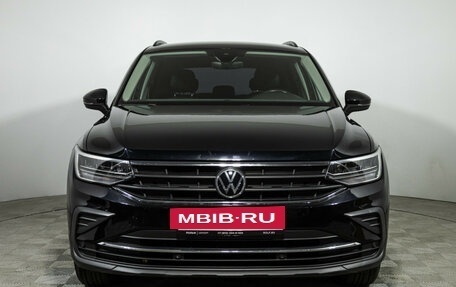 Volkswagen Tiguan II, 2021 год, 2 579 700 рублей, 2 фотография