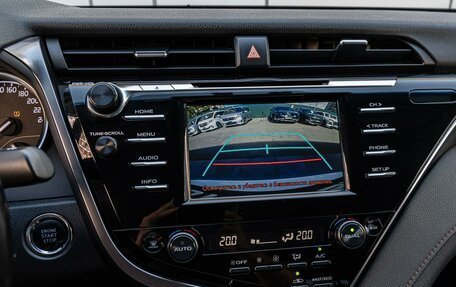 Toyota Camry, 2019 год, 2 390 000 рублей, 13 фотография