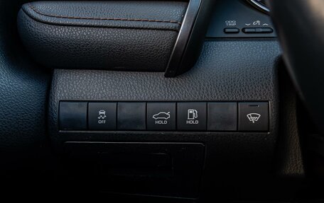 Toyota Camry, 2019 год, 2 390 000 рублей, 17 фотография