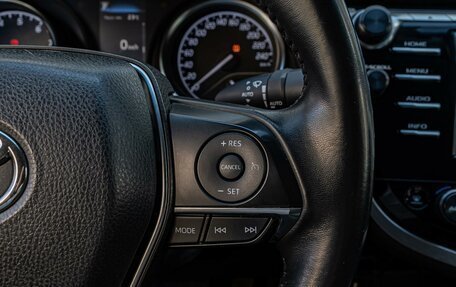Toyota Camry, 2019 год, 2 390 000 рублей, 18 фотография