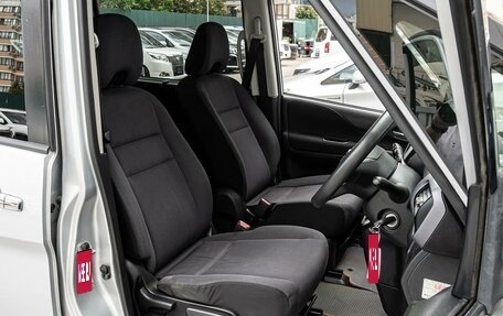Nissan Serena IV, 2017 год, 1 850 000 рублей, 10 фотография