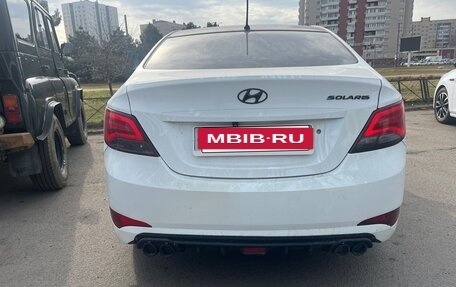 Hyundai Solaris II рестайлинг, 2015 год, 520 000 рублей, 3 фотография