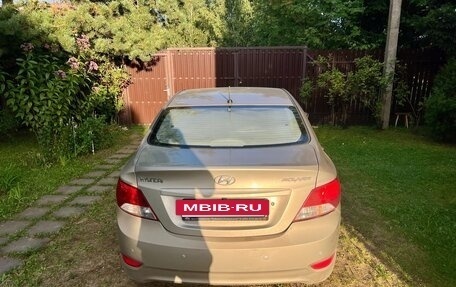 Hyundai Solaris II рестайлинг, 2011 год, 550 000 рублей, 6 фотография