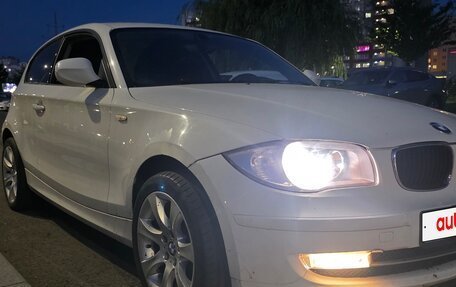 BMW 1 серия, 2011 год, 910 000 рублей, 1 фотография