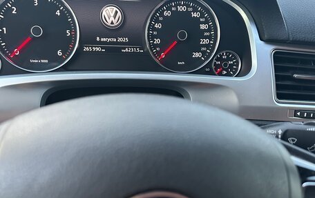 Volkswagen Touareg III, 2015 год, 2 890 000 рублей, 4 фотография