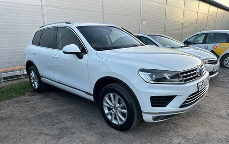 Volkswagen Touareg III, 2015 год, 2 890 000 рублей, 7 фотография