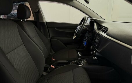 KIA Rio IV, 2021 год, 1 770 000 рублей, 12 фотография