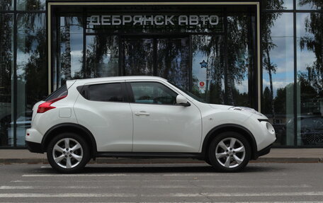 Nissan Juke II, 2011 год, 895 000 рублей, 3 фотография