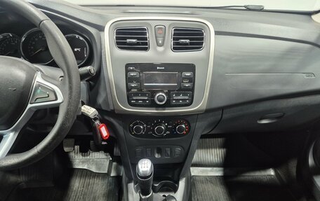Renault Logan II, 2022 год, 990 000 рублей, 12 фотография
