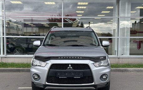 Mitsubishi Outlander III рестайлинг 3, 2010 год, 1 100 000 рублей, 2 фотография