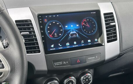Mitsubishi Outlander III рестайлинг 3, 2010 год, 1 100 000 рублей, 8 фотография