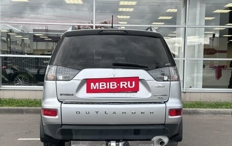 Mitsubishi Outlander III рестайлинг 3, 2010 год, 1 100 000 рублей, 5 фотография