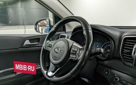 KIA Sportage IV рестайлинг, 2018 год, 1 590 000 рублей, 22 фотография