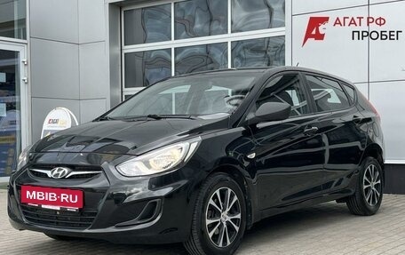Hyundai Solaris II рестайлинг, 2012 год, 680 000 рублей, 3 фотография