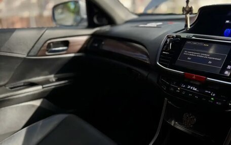 Honda Accord IX рестайлинг, 2017 год, 2 150 000 рублей, 14 фотография