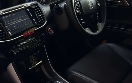 Honda Accord IX рестайлинг, 2017 год, 2 150 000 рублей, 16 фотография