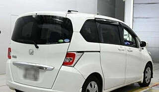 Honda Freed I, 2015 год, 1 008 000 рублей, 2 фотография