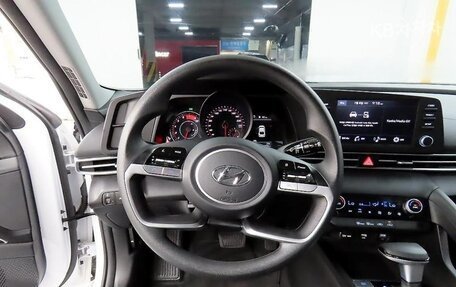 Hyundai Avante, 2023 год, 1 865 000 рублей, 9 фотография