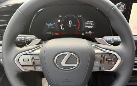 Lexus RX IV рестайлинг, 2025 год, 7 670 000 рублей, 16 фотография