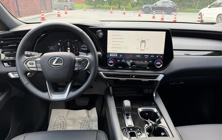 Lexus RX IV рестайлинг, 2025 год, 7 670 000 рублей, 13 фотография