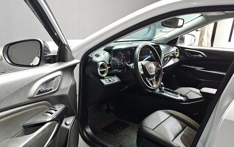 Chevrolet Trax, 2023 год, 1 270 000 рублей, 5 фотография