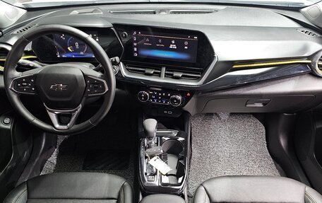 Chevrolet Trax, 2023 год, 1 270 000 рублей, 6 фотография