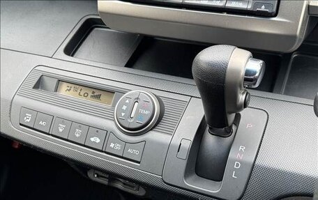 Honda Freed I, 2016 год, 953 000 рублей, 14 фотография