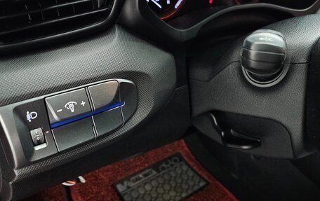 Hyundai Veloster II, 2018 год, 1 262 000 рублей, 9 фотография