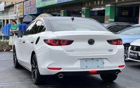 Mazda 3, 2022 год, 1 370 000 рублей, 4 фотография