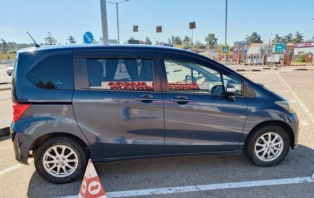 Honda Freed I, 2011 год, 950 000 рублей, 4 фотография