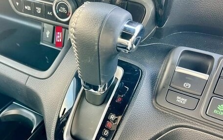 Honda N-BOX II, 2023 год, 938 000 рублей, 24 фотография