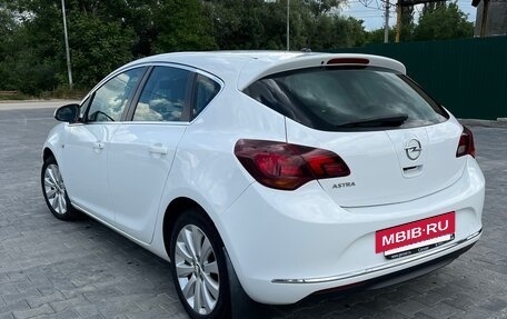 Opel Astra J, 2014 год, 850 000 рублей, 3 фотография