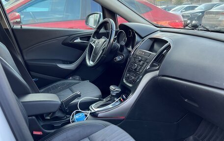 Opel Astra J, 2014 год, 850 000 рублей, 11 фотография