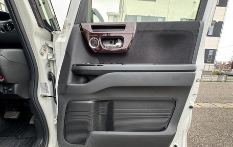 Honda N-BOX II, 2023 год, 897 000 рублей, 35 фотография
