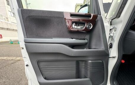 Honda N-BOX II, 2023 год, 897 000 рублей, 36 фотография