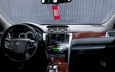 Toyota Camry, 2012 год, 2 100 000 рублей, 15 фотография
