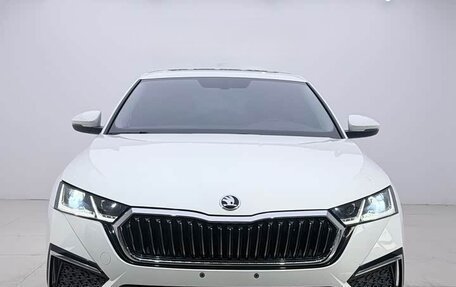 Skoda Octavia IV, 2022 год, 2 480 000 рублей, 2 фотография
