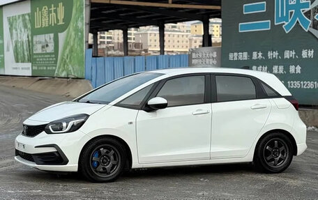 Honda Fit, 2022 год, 1 370 000 рублей, 3 фотография
