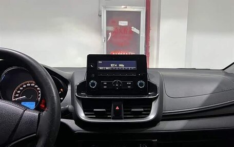 Toyota Yaris XP150 рестайлинг, 2022 год, 1 389 000 рублей, 10 фотография