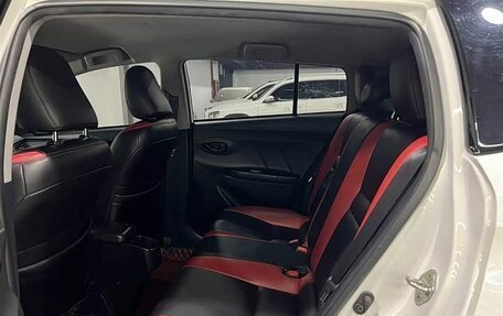 Toyota Yaris XP150 рестайлинг, 2022 год, 1 389 000 рублей, 13 фотография