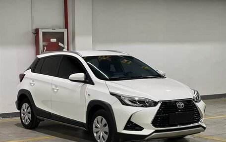 Toyota Yaris XP150 рестайлинг, 2022 год, 1 389 000 рублей, 3 фотография