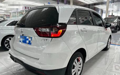 Honda Fit, 2026 год, 1 600 000 рублей, 5 фотография