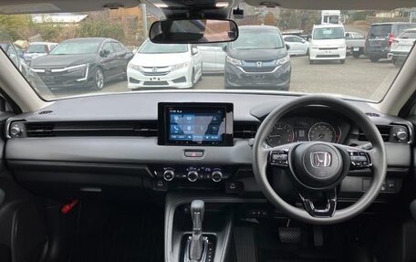 Honda Vezel, 2023 год, 1 860 000 рублей, 7 фотография