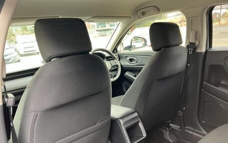 Honda Vezel, 2023 год, 1 860 000 рублей, 34 фотография