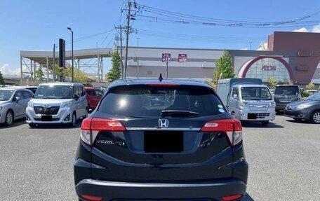 Honda Vezel, 2021 год, 1 515 000 рублей, 5 фотография