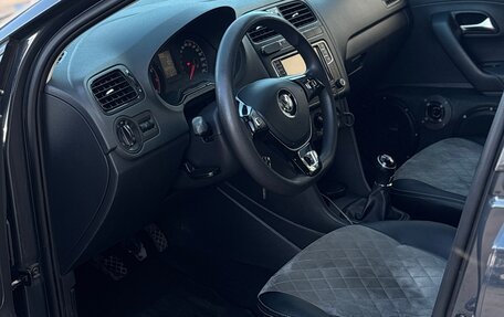 Volkswagen Polo VI (EU Market), 2017 год, 640 000 рублей, 14 фотография