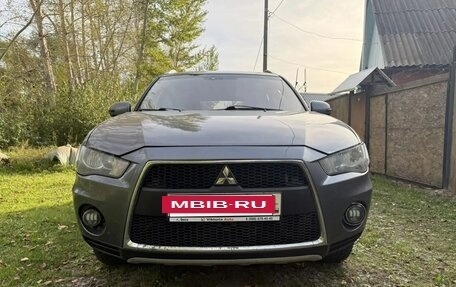 Mitsubishi Outlander III рестайлинг 3, 2010 год, 1 150 000 рублей, 8 фотография