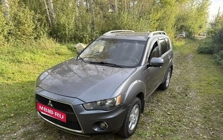Mitsubishi Outlander III рестайлинг 3, 2010 год, 1 150 000 рублей, 6 фотография